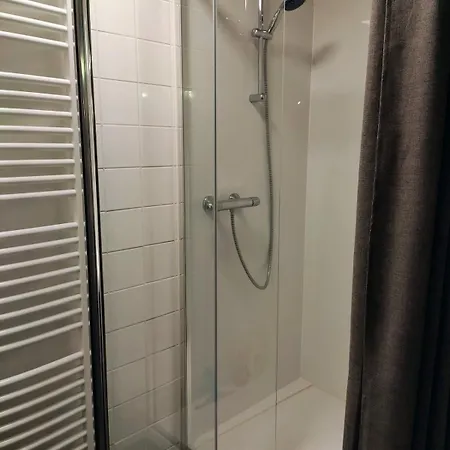 Unique Historic Mill Loft With River Lys Views 公寓