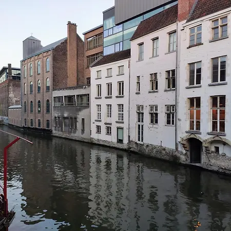 Unique Historic Mill Loft With River Lys Views 아파트 헨트
